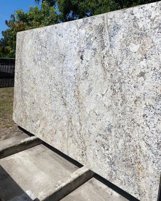 Everest Granite Slab